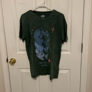 Green hollister baggy tee